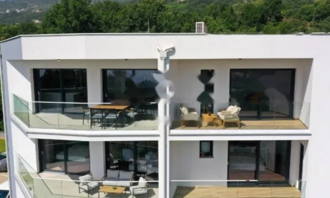 Недвижимость Трёхкомнатная квартира в Опатии: 9