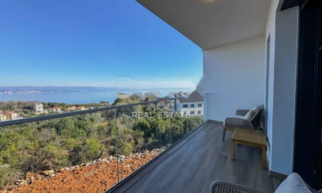 Недвижимость Трёхкомнатная квартира в Опатии: 12