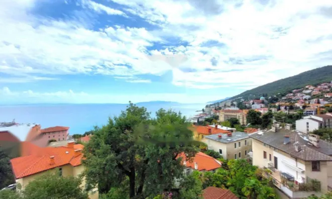 Недвижимость Четырехкомнатная квартира в центре Опатии: 1