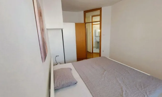 Недвижимость Квартира с 2 комнатами, Дивача: 10