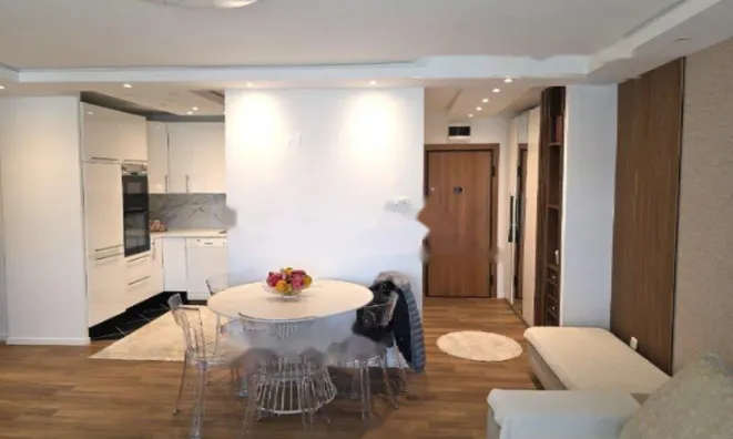 Недвижимость Четырёхкомнатная квартира рядом с начальной школой в Луции: 9