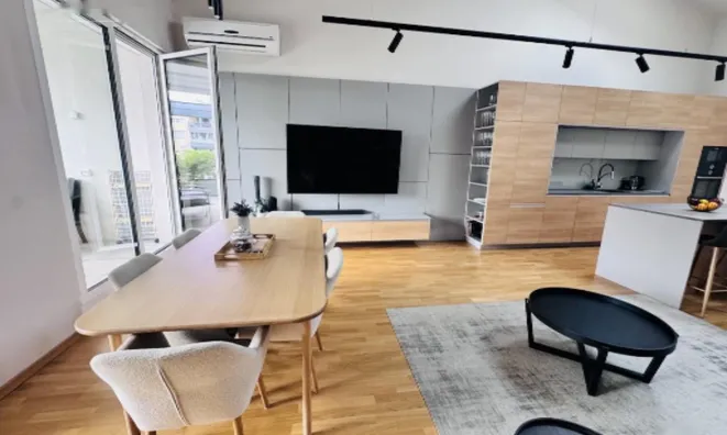 Недвижимость Четырёхкомнатная квартира в Изоле: 6