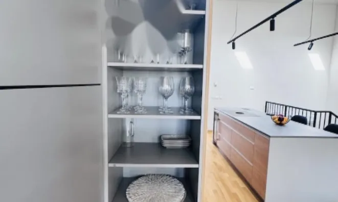 Недвижимость Четырёхкомнатная квартира в Изоле: 7