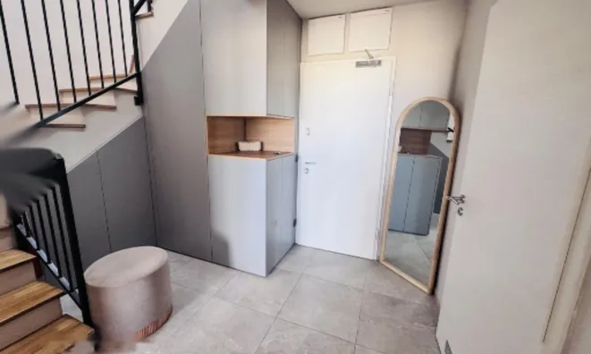 Недвижимость Четырёхкомнатная квартира в Изоле: 18