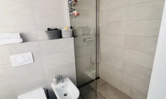 Недвижимость Четырёхкомнатная квартира в Изоле: 20