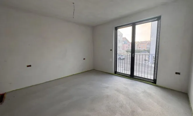 Недвижимость Квартира с 4 комнатами Изола: 9