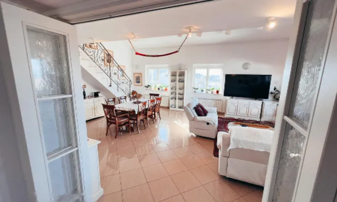 Недвижимость Квартира, 4-5 комнат, Изола: 5