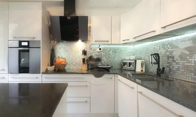 Недвижимость 4-комнатная квартира с видом на море: 5