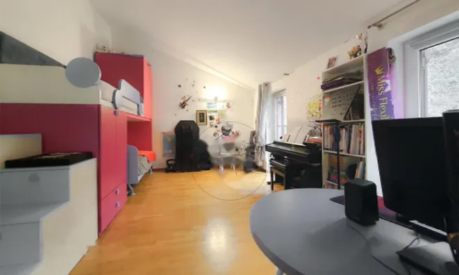 Недвижимость 4-комнатная квартира с видом на море: 19