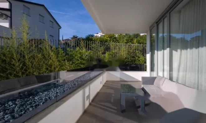 Недвижимость Семейный дом 600 м², Опатия: 15