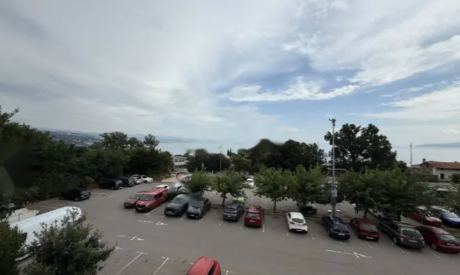 Недвижимость Трехкомнатная квартира в центре: 20