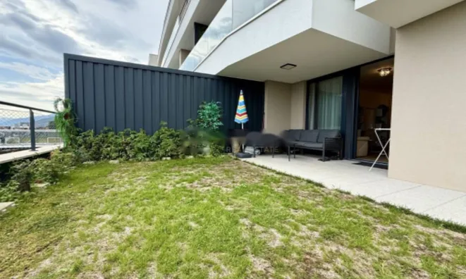 Недвижимость Трехкомнатная квартира в центре: 23