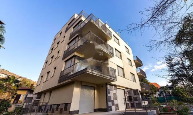 Недвижимость Трёхкомнатная квартира в центре: 34