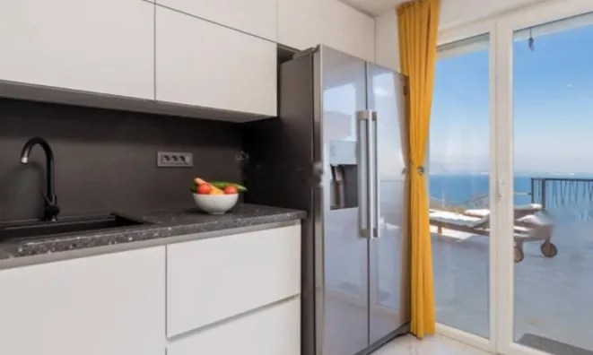 Недвижимость Семейный Дом 180 кв.м, Запад: 12