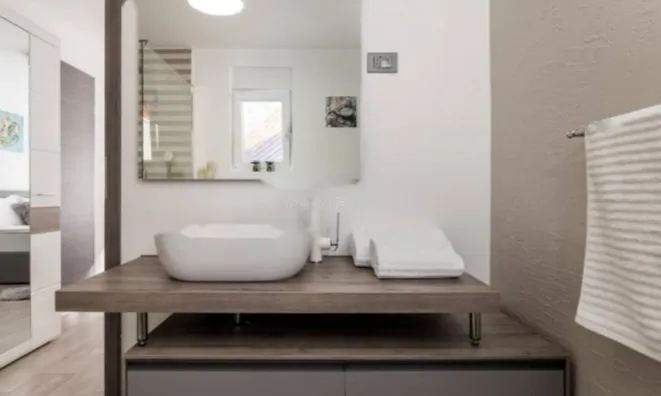 Недвижимость Семейный Дом 180 кв.м, Запад: 14