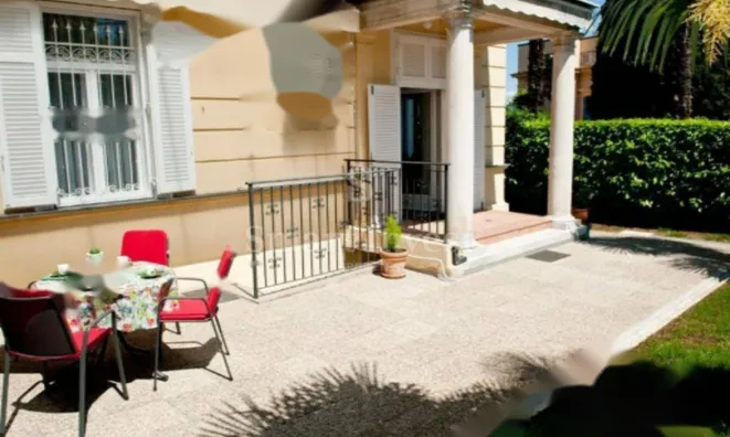 Недвижимость Трехкомнатная квартира, Центр: 12