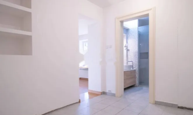 Недвижимость Семейный дом 337 м², Центр: 20