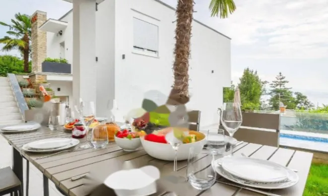 Недвижимость Семейный дом 300 м², Побри: 1