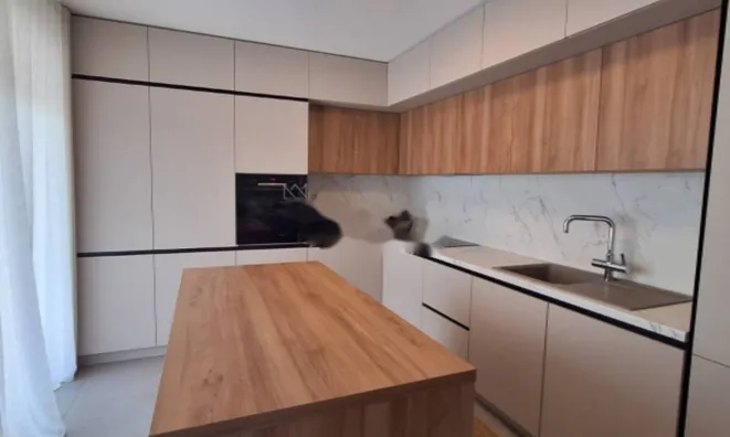 Недвижимость Семейный дом 300 м², Побри: 13