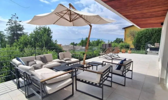 Недвижимость Семейный дом 300 м², Побри: 17