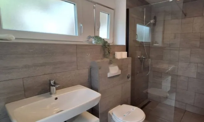 Недвижимость Семейный дом 300 м², Побри: 35