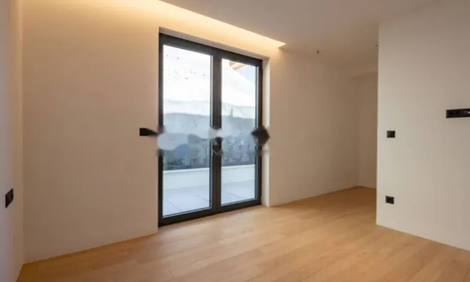 Недвижимость Четырехкомнатная квартира в Центре: 6