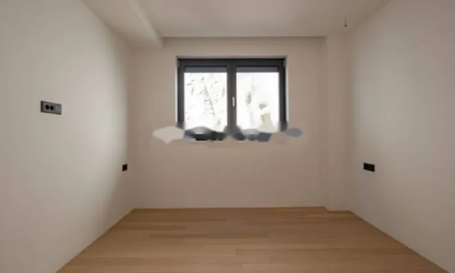 Недвижимость Четырехкомнатная квартира в Центре: 10