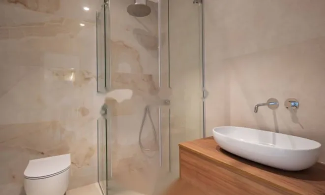 Недвижимость Четырехкомнатная квартира в Центре: 12