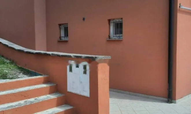 Недвижимость Трёхкомнатная квартира, центр: 24