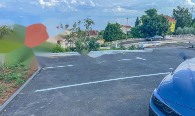 Недвижимость Двухкомнатная квартира, центр: 7