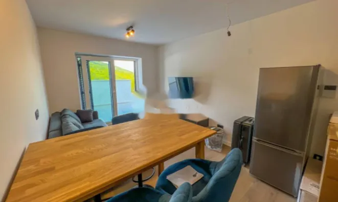 Недвижимость Двухкомнатная квартира, центр: 11