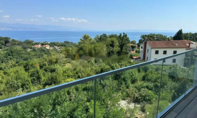 Недвижимость Четырехкомнатная квартира в центре: 2