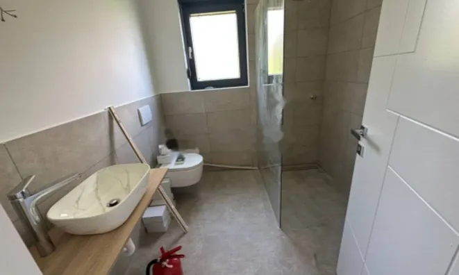 Недвижимость Четырехкомнатная квартира в центре: 10