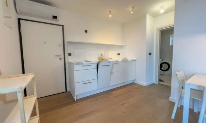 Недвижимость Двухкомнатная квартира, центр: 14