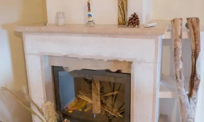 Недвижимость Трехкомнатная квартира, Центр: 6