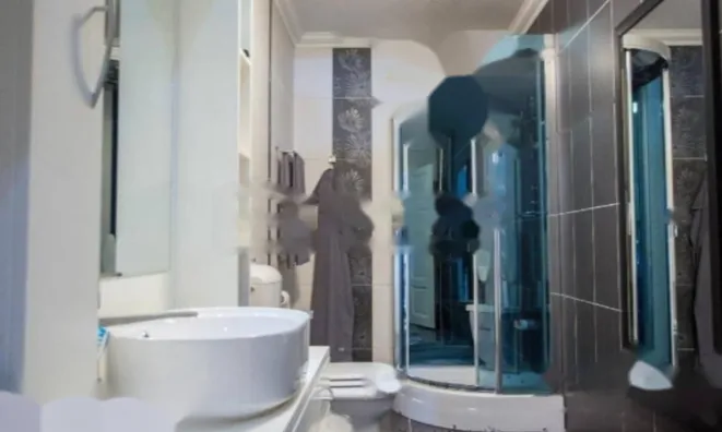 Недвижимость Трехкомнатная квартира, Центр: 18