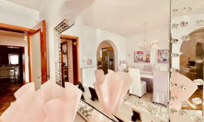 Недвижимость Квартира на втором этаже, Опатия: 4