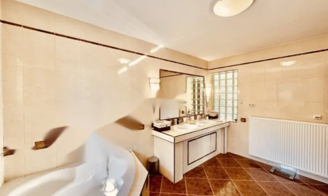 Недвижимость Квартира на втором этаже, Опатия: 14