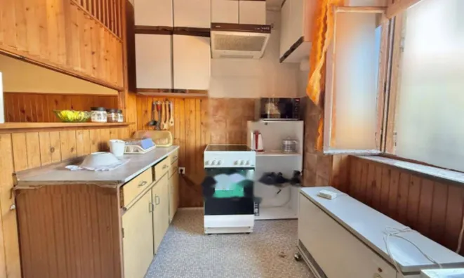 Недвижимость Трёхкомнатная квартира, Центр: 3