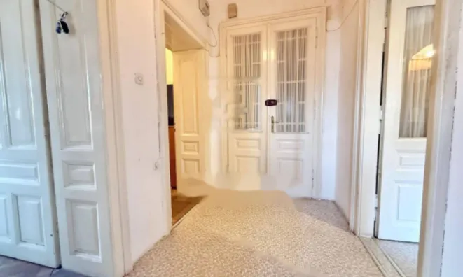 Недвижимость Трёхкомнатная квартира, Центр: 11