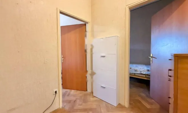 Недвижимость Трёхкомнатная квартира, Центр: 12