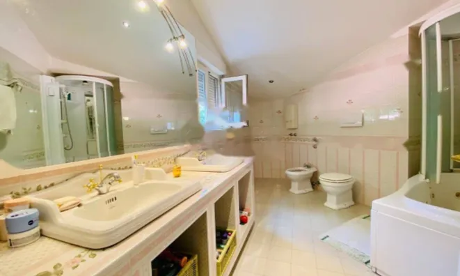 Недвижимость Семейный дом 360 м² в Опатии: 24