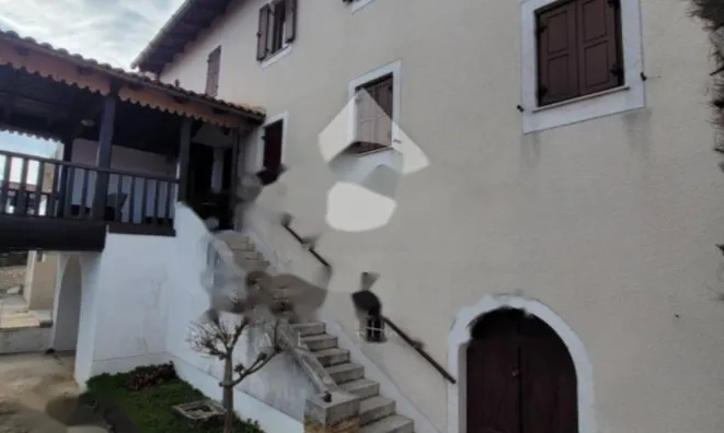 Недвижимость Семейный дом 375 м², Побри: 5