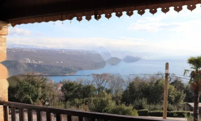 Недвижимость Семейный дом в Обрие: 12