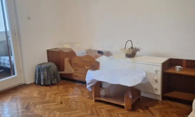 Недвижимость Двухкомнатная квартира, Центр: 1