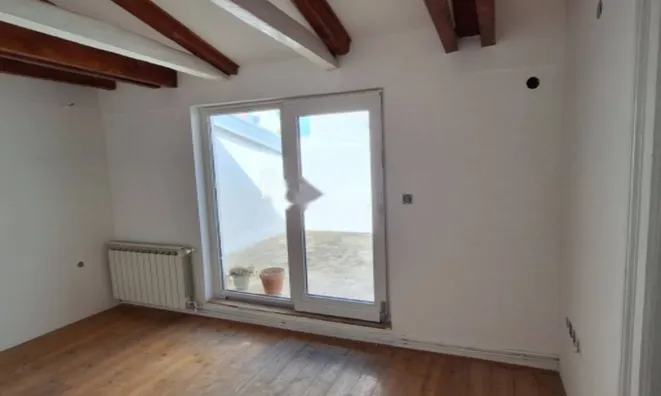 Недвижимость Трёхкомнатная квартира Центр: 1