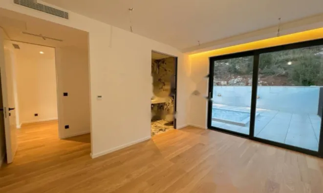 Недвижимость Четырехкомнатная квартира в Опатии: 14