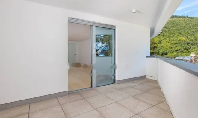 Недвижимость Трёхкомнатная квартира, Опатия: 9