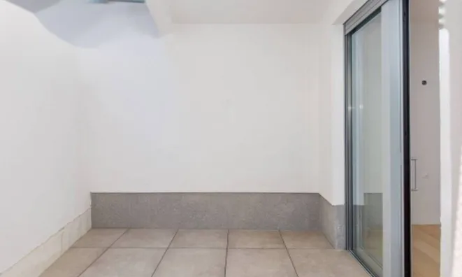 Недвижимость Трёхкомнатная квартира, Опатия: 19