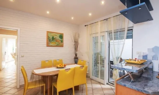 Недвижимость Четырёхкомнатная квартира в центре Опатии: 7